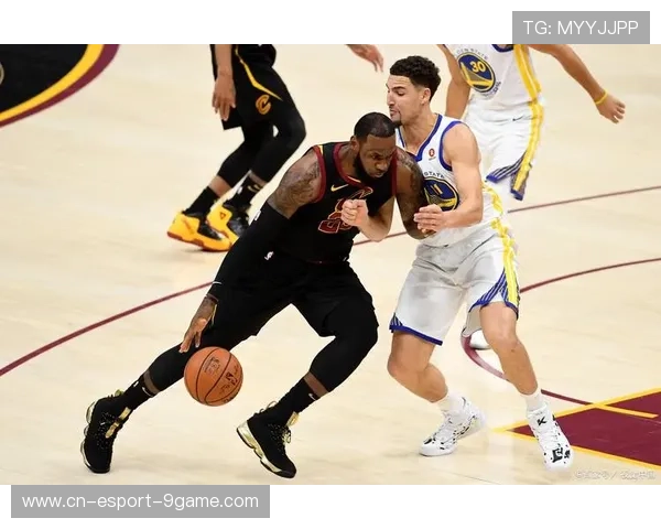 _老鹰队快攻犀利，场面精彩纷呈_，老鹰队打法