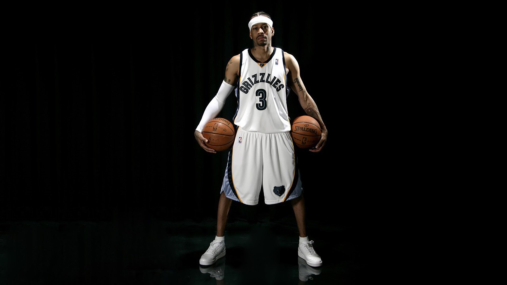 世界杯：球衣上多语种标语“平等”“团结”引起观众广泛讨论